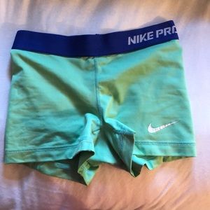 3” Nike Pros